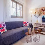 Loggos Summer House