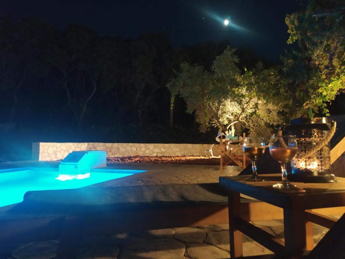 Loggos Summer House